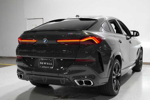 2025 BMW X6 M60i