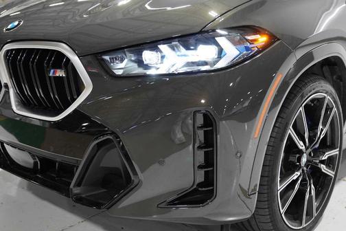 2025 BMW X6 M60i