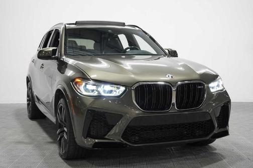 Manhattan Green Metallic 2022 BMW X5 M Base