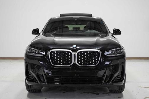 2025 BMW X4 xDrive30i