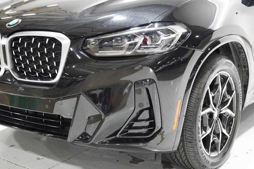 2025 BMW X4 xDrive30i