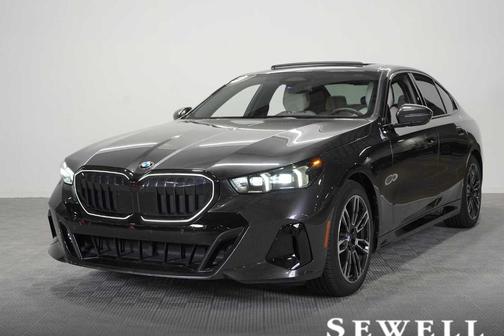 Dark Graphite Metallic 2026 BMW 530 i