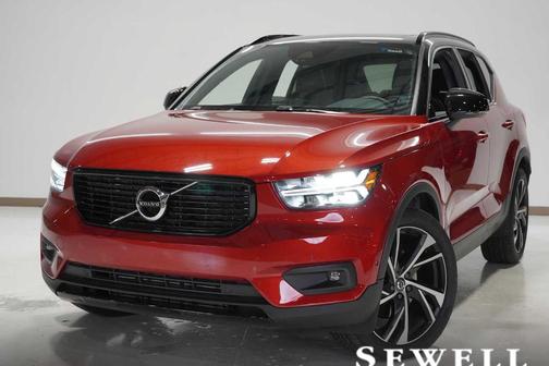 2019 Volvo XC40 T5 R-Design