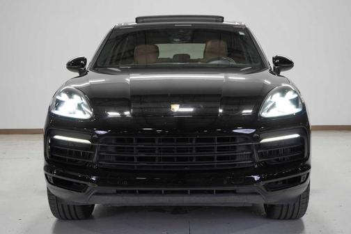 2021 Porsche Cayenne Base