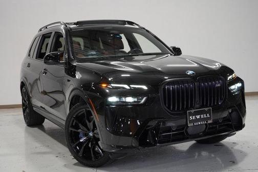 2024 BMW X7 M60i