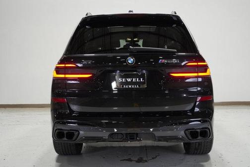 2024 BMW X7 M60i