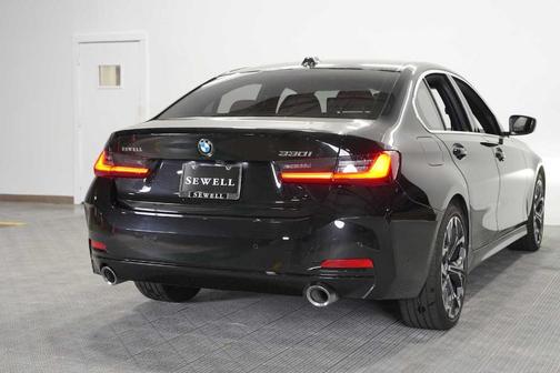 Black Sapphire Metallic 2025 BMW 330 i