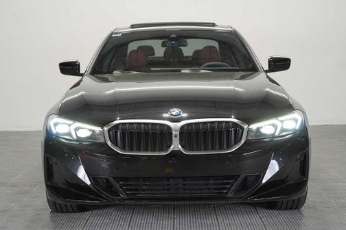 Black Sapphire Metallic 2025 BMW 330 i