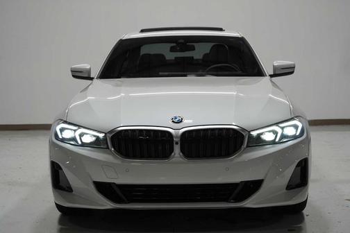 2025 BMW 330 i xDrive