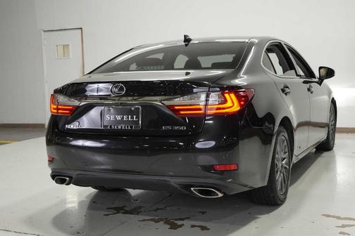 2018 Lexus ES 350 Base
