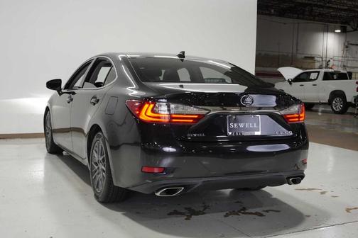 2018 Lexus ES 350 Base