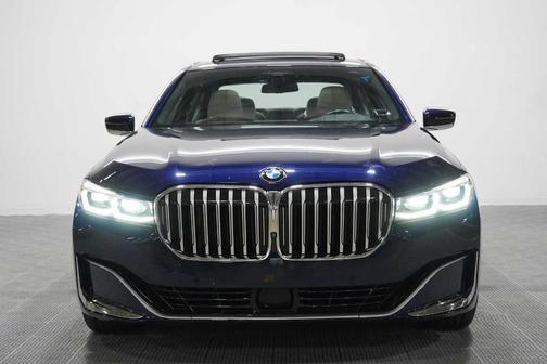 Tanzanite Blue II Metallic 2021 BMW 750 i xDrive