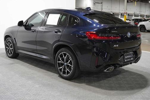 Carbon Black Metallic 2023 BMW X4 xDrive30i