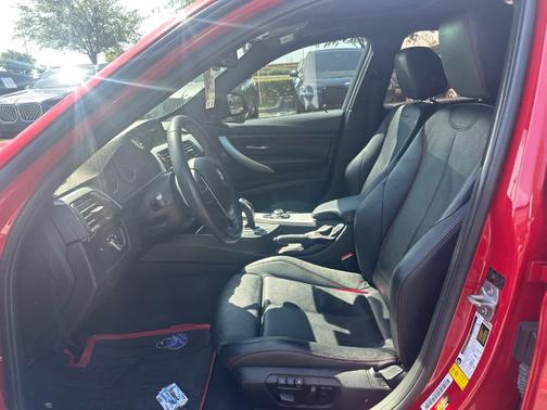 Red 2013 BMW 335 i