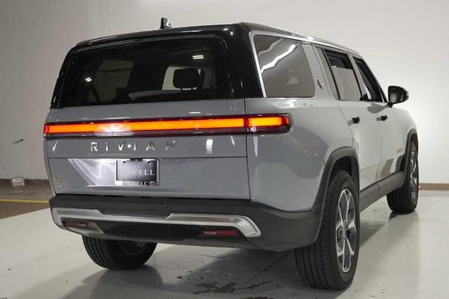 2023 Rivian R1S Adventure Quad Motor Large Pack