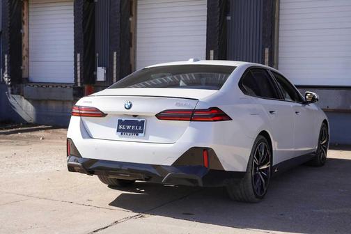 2026 BMW 530 i xDrive