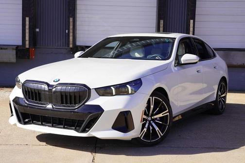 2026 BMW 530 i xDrive