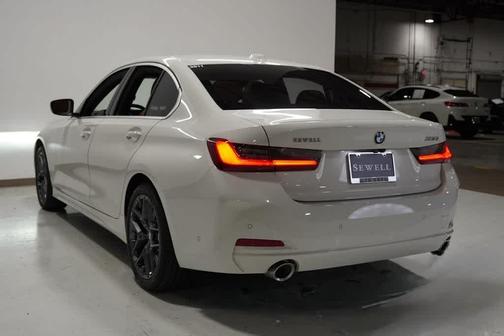2025 BMW 330 i