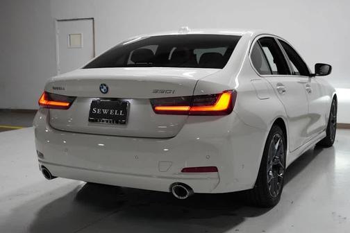 2025 BMW 330 i