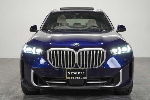 Tanzanite Blue II Metallic 2024 BMW X5 xDrive40i