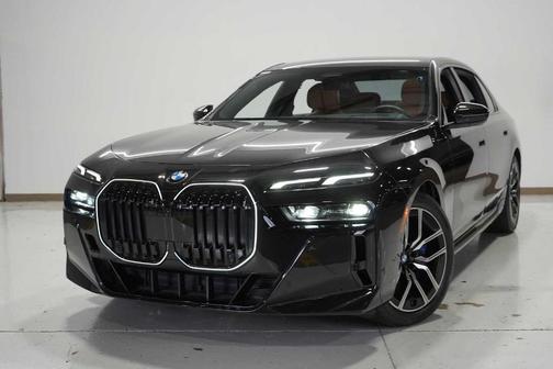 2025 BMW 740 i xDrive