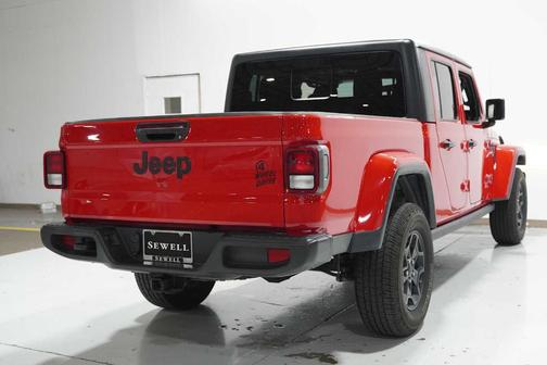 2022 Jeep Gladiator Sport