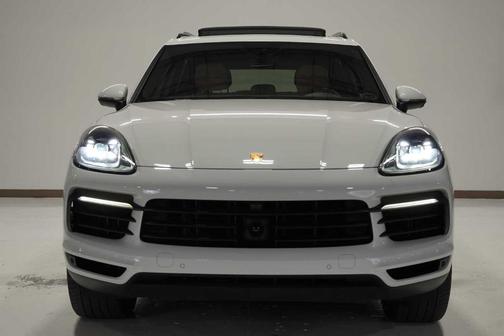 2023 Porsche Cayenne 