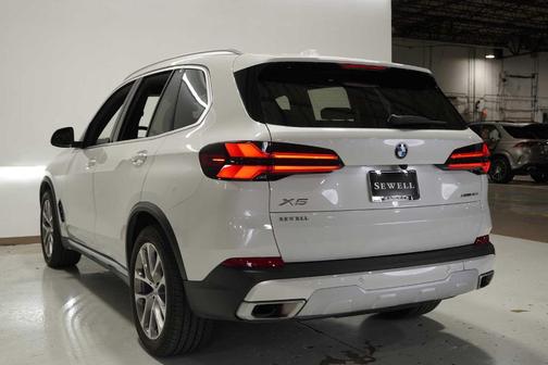 2025 BMW X5 xDrive40i