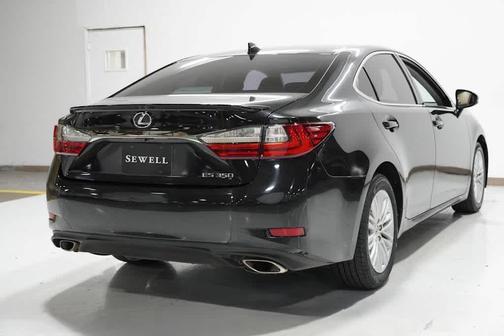 2017 Lexus ES 350 Base