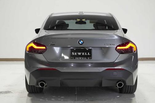 2025 BMW 230 i xDrive