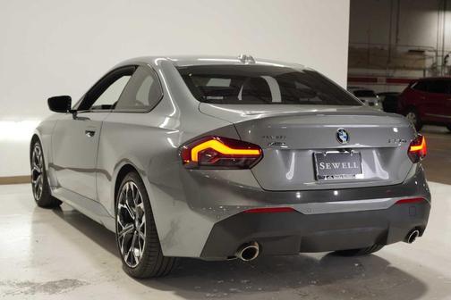 2025 BMW 230 i xDrive
