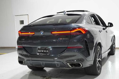 2022 BMW X6 M50i