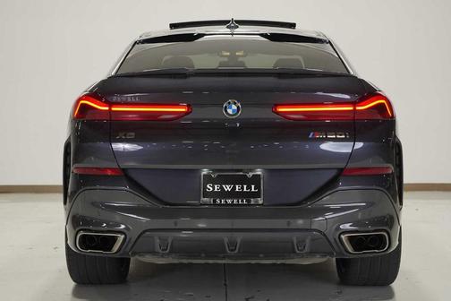 2022 BMW X6 M50i