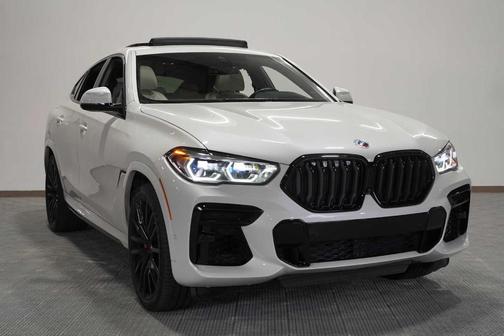2023 BMW X6 M50i