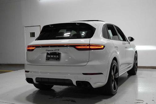 2023 Porsche Cayenne GTS