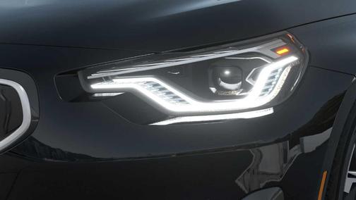 2025 BMW 230 i