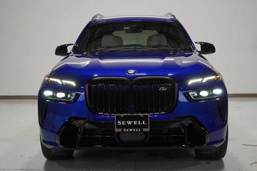 2024 BMW X7 M60i
