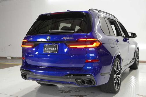 2024 BMW X7 M60i