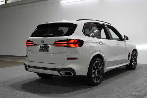 Alpine White 2025 BMW X5 xDrive40i