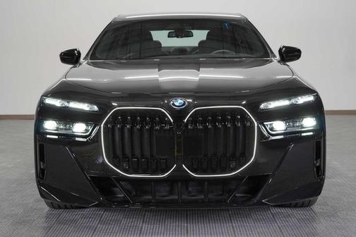 2025 BMW i7 xDrive60