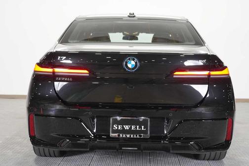 2025 BMW i7 xDrive60