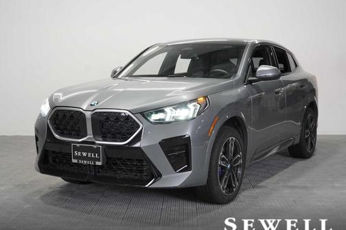 Gray Metallic 2026 BMW X2 xDrive28i