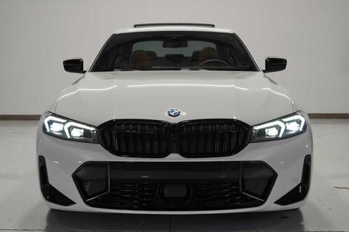 2025 BMW 330 i xDrive