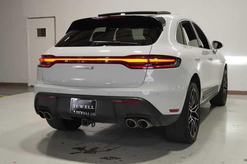 2022 Porsche Macan S
