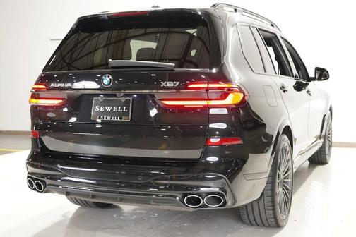 2024 BMW ALPINA XB7 Base