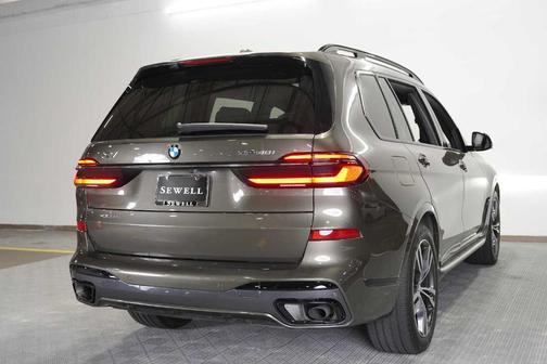 2023 BMW X7 xDrive40i