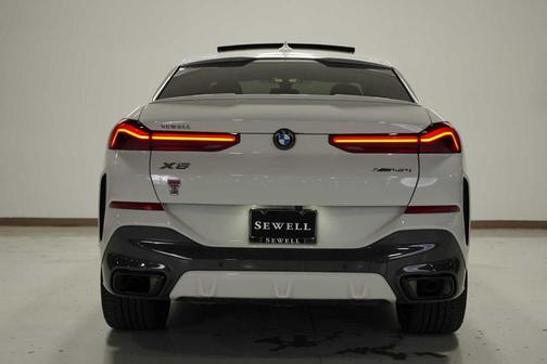 2023 BMW X6 xDrive40i