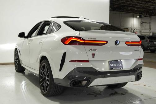 2023 BMW X6 xDrive40i