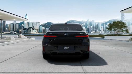2025 BMW 760 760i xDrive