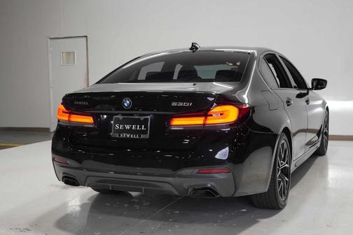 2022 BMW 530 i